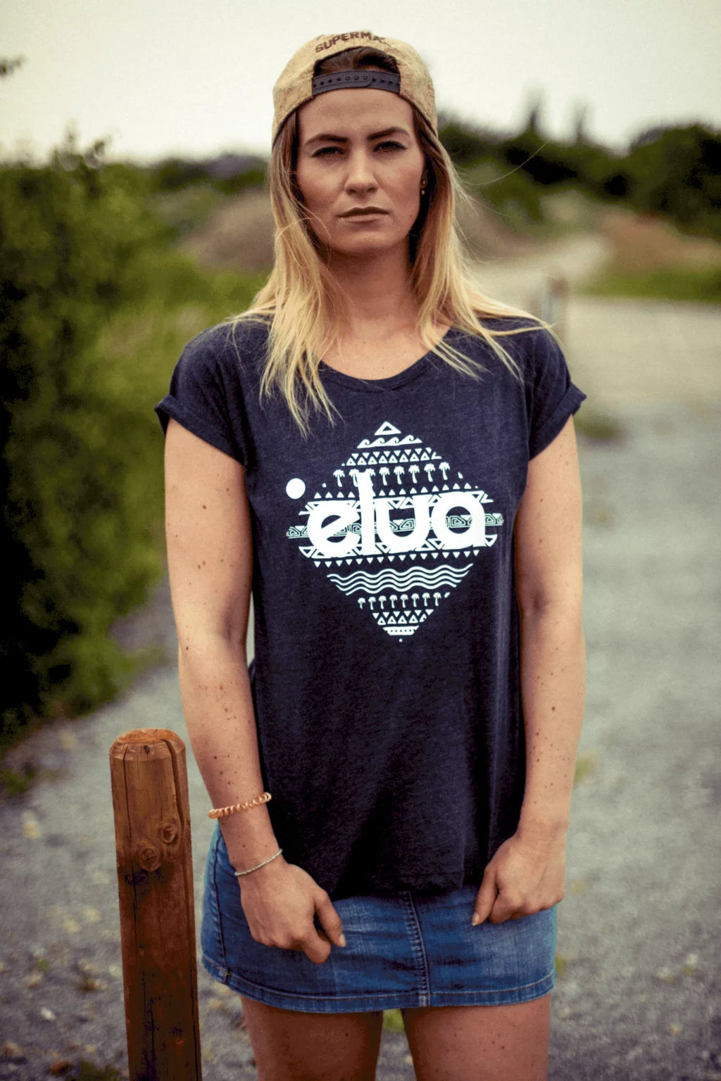 elua - Shirt - the logo // girls