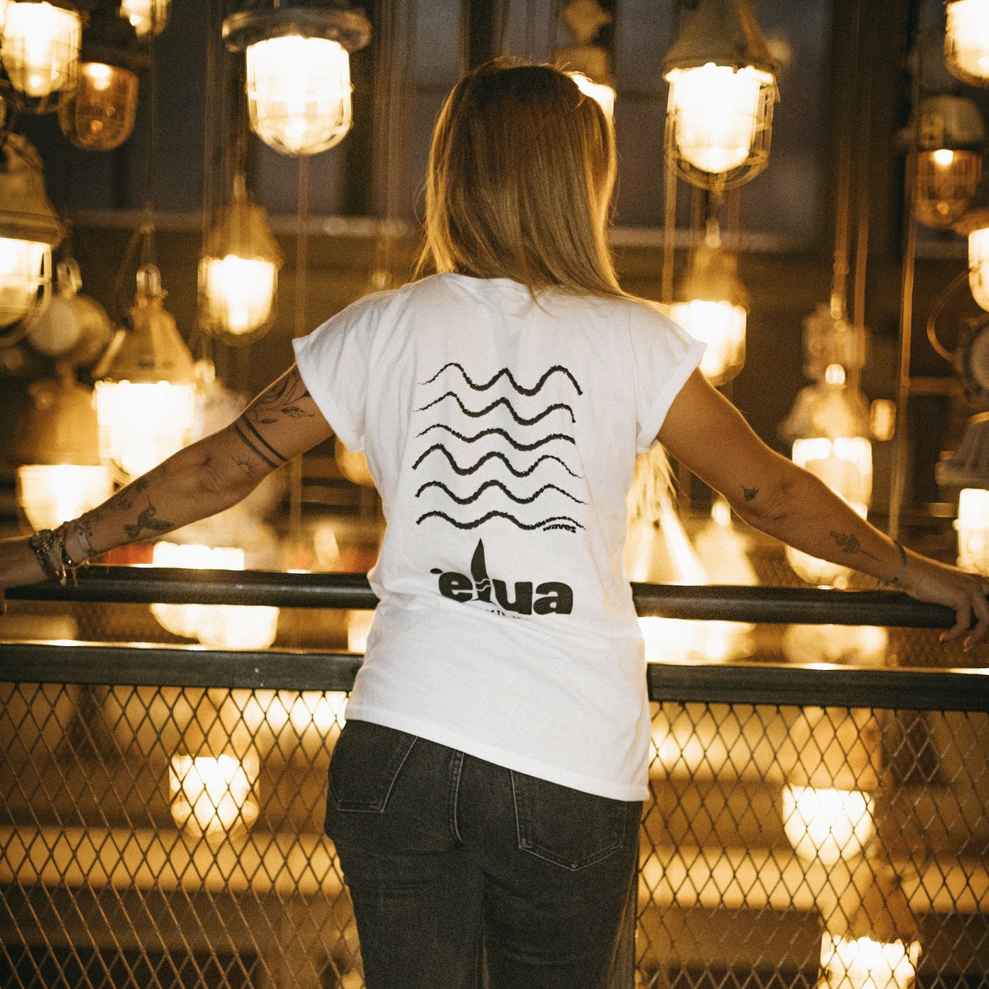 elua - Shirt - waves // girls